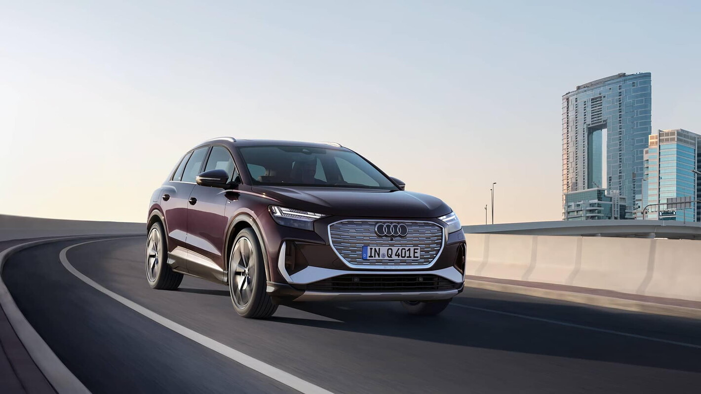 Audi Q4 e-tron exterieur paars voorkant met koplampen