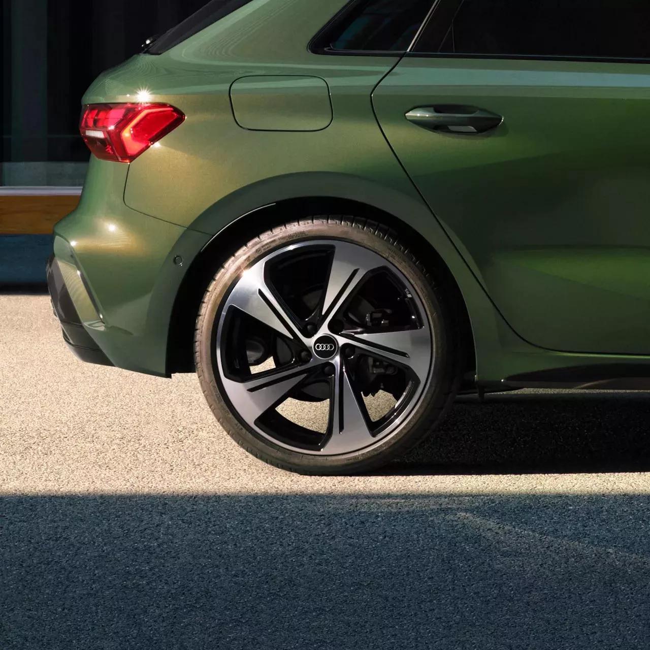 audi a3 Sportback groen met velgen