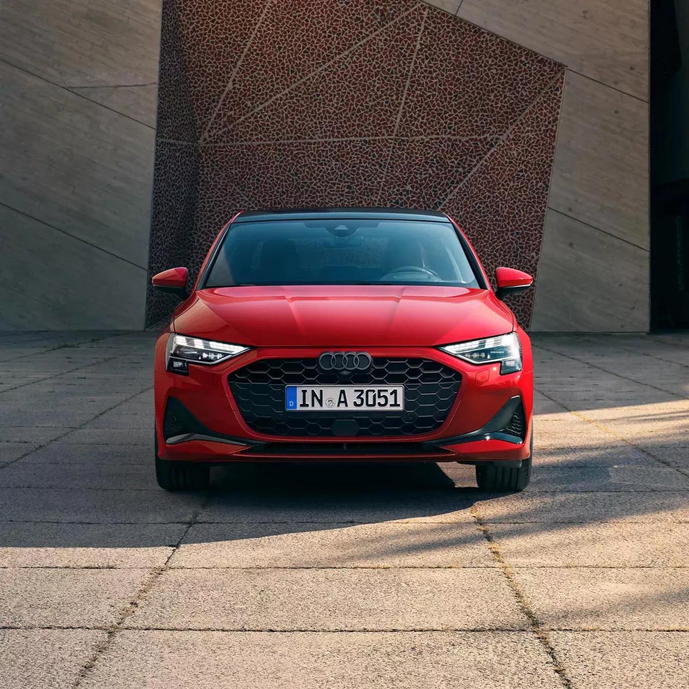 Audi A3 Berline rood voorkant
