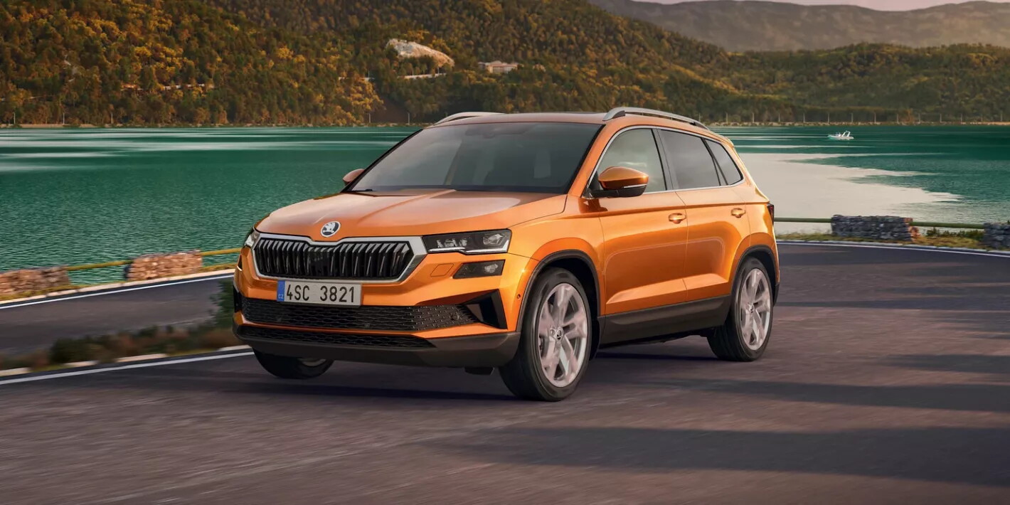 Skoda Karoq oranje exterieur vooraanzicht