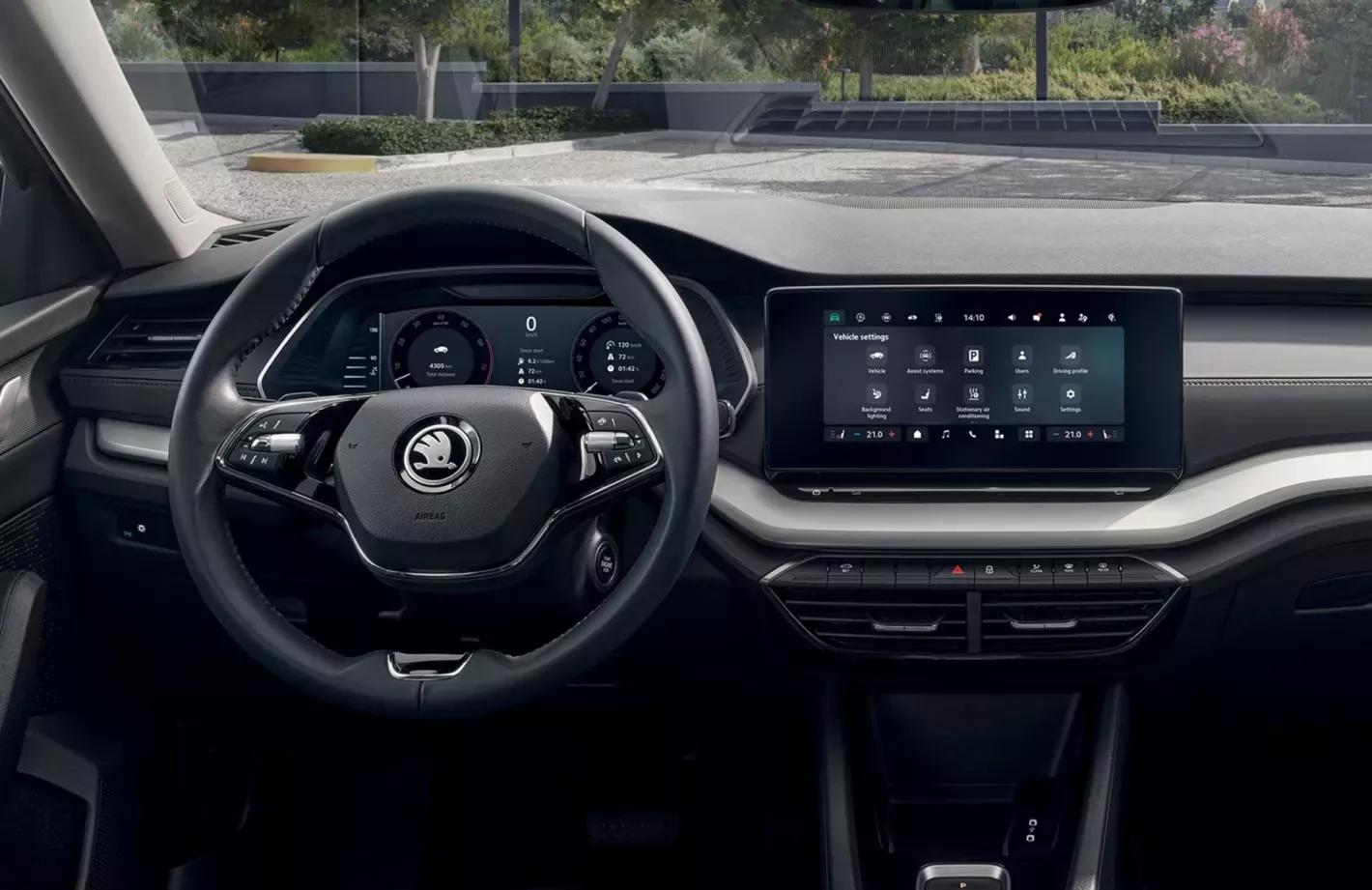 skoda octavia interieur infotainment stuur