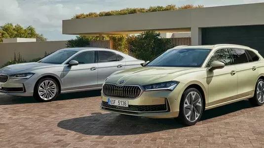 skoda superb combi iv exterieur groen en grijs